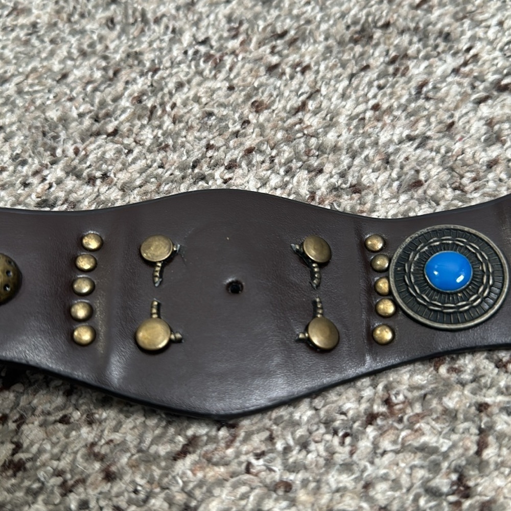 Brown leather belt length 42 inches wide 2- 2.5 inches - Picture 7 of 7